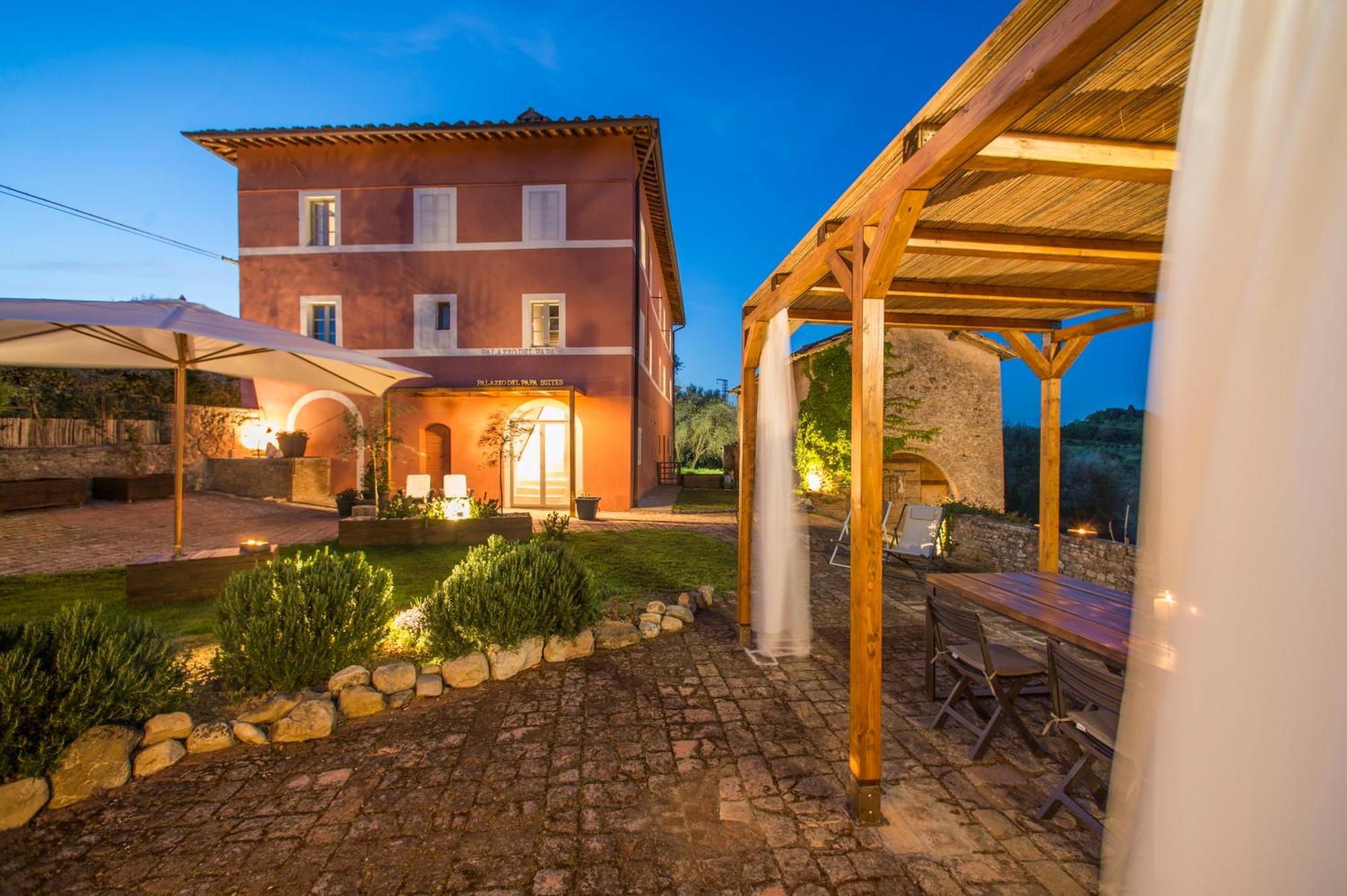 סיינה Palazzo Del Papa Country Suites מראה חיצוני תמונה