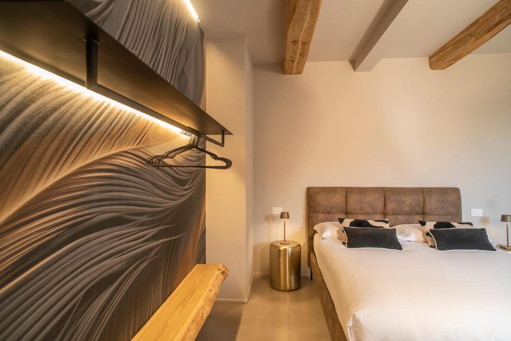סיינה Palazzo Del Papa Country Suites מראה חיצוני תמונה