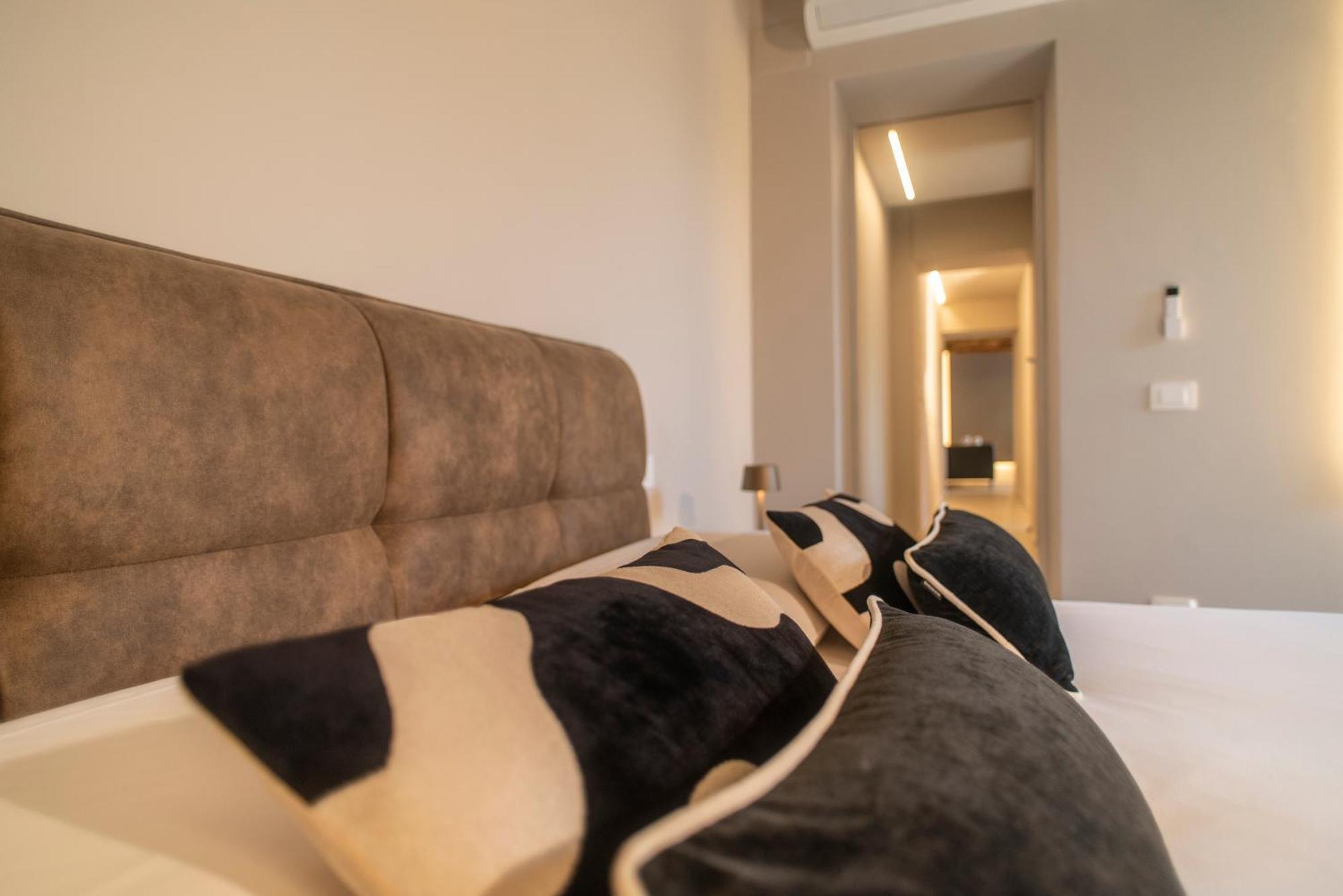 סיינה Palazzo Del Papa Country Suites מראה חיצוני תמונה